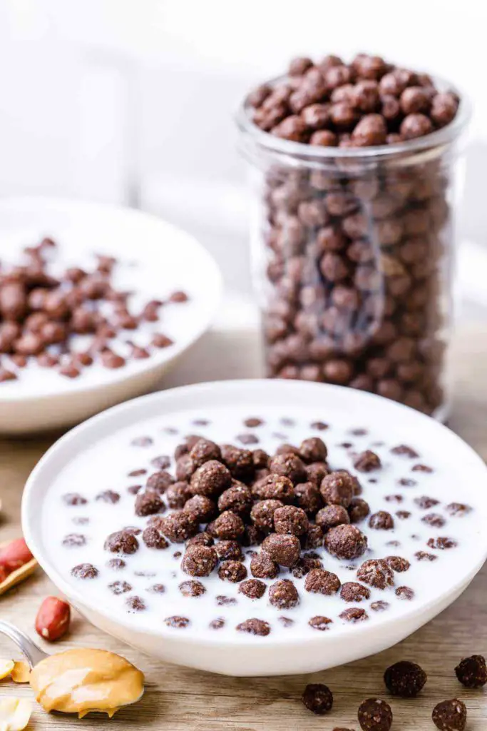 Homemade Chocolate and Peanut Butter Keto Cereal