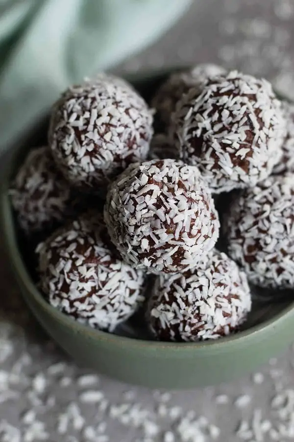 Chocolate Peppermint Energy Balls