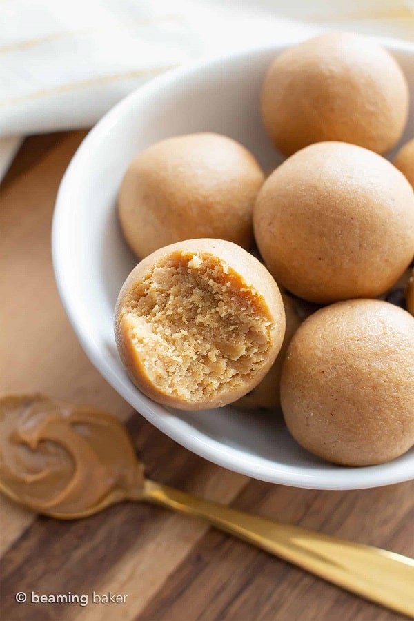 3-Ingredient Peanut Butter Energy Balls