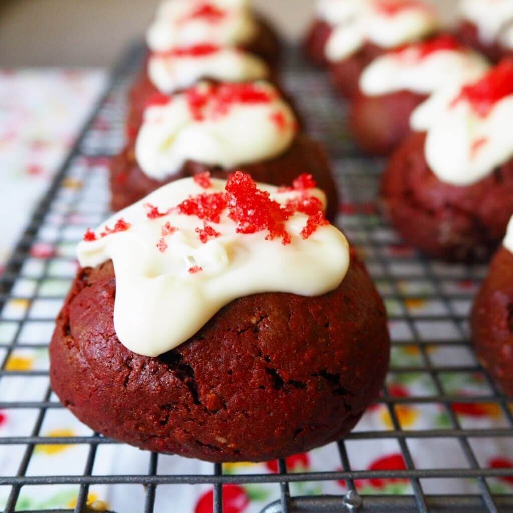 Healthy Red Velvet Christmas Cookies