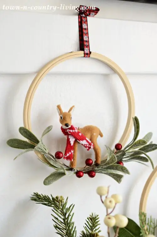 Embroidery Hoop Christmas Wreaths
