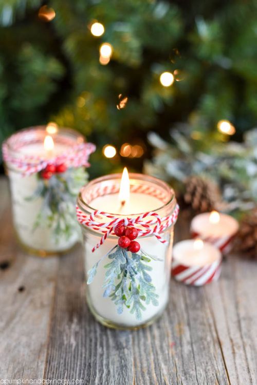 DIY Peppermint Mason Jar Candles