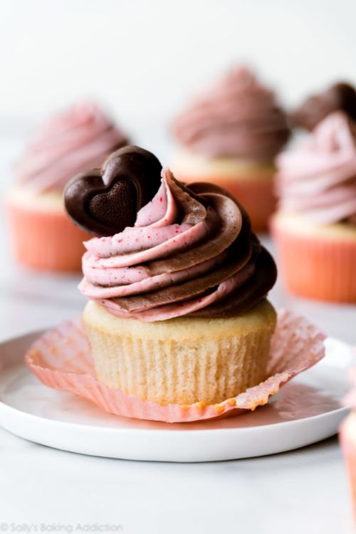Cupid’s Cupcakes (Strawberry & Nutella)