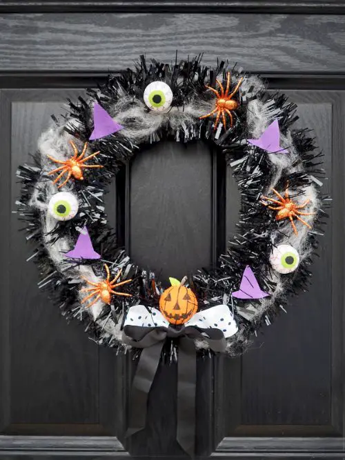 DIY Halloween Door Wreath