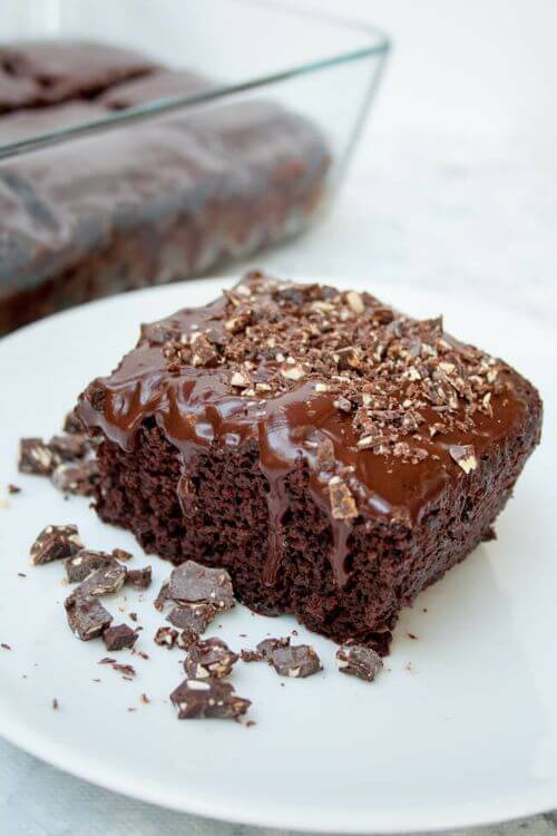 2-Ingredient Chocolate Cake