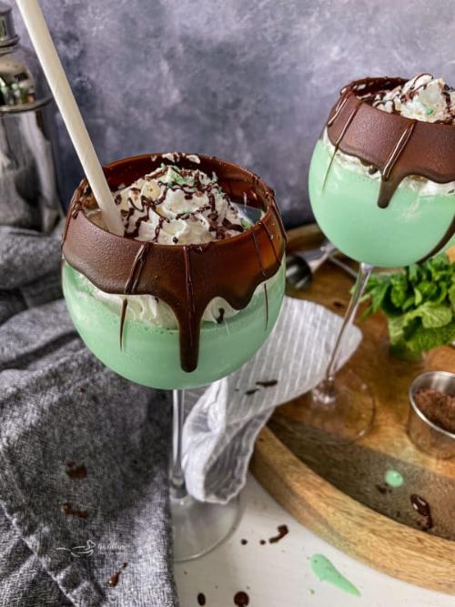 Chocolate Mint Grasshopper Cocktail