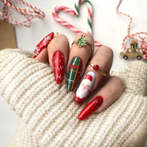 Merry Christmas Festive Nails