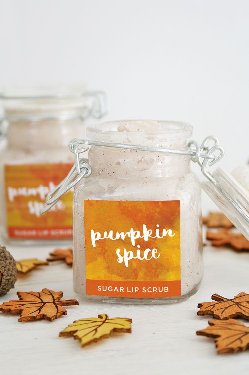 DIY Pumpkin Spice Sugar Lip Scrub
