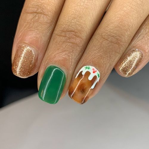 Simple Green and Gold Christmas Glitter Nails