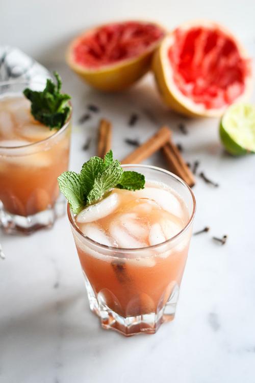 Spiced Grapefruit and Rum Cocktail