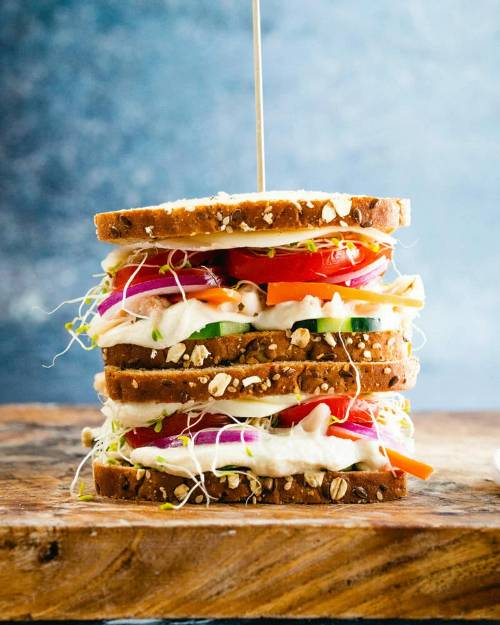 Ultimate Hummus Sandwich