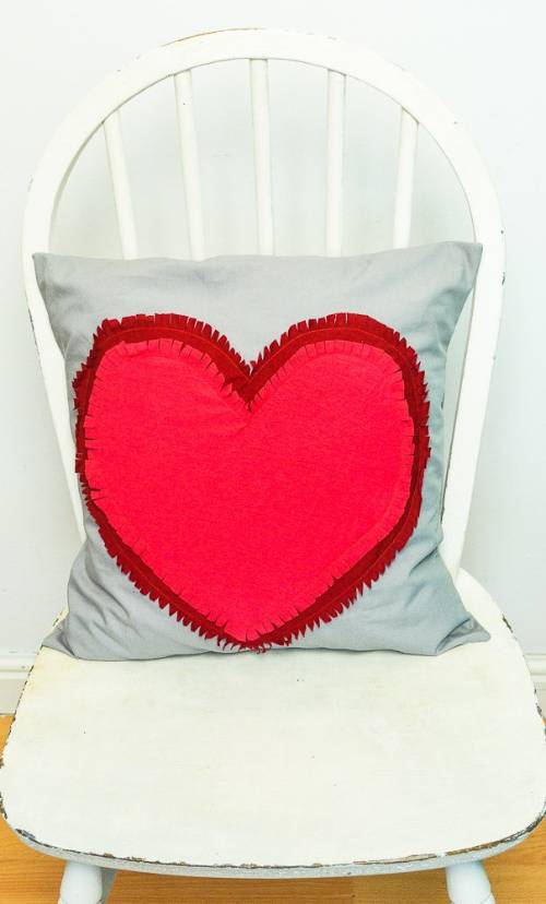Easy Valentine Heart Pillow