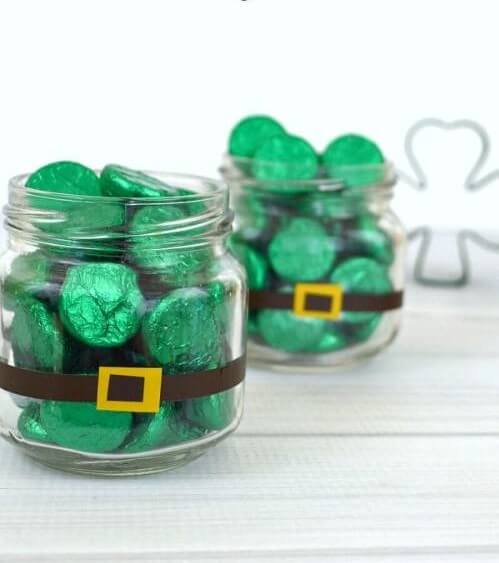St. Patrick’s Day Candy Jars With Kisses