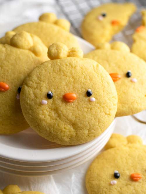 Chick-Shaped Lemon Cookies