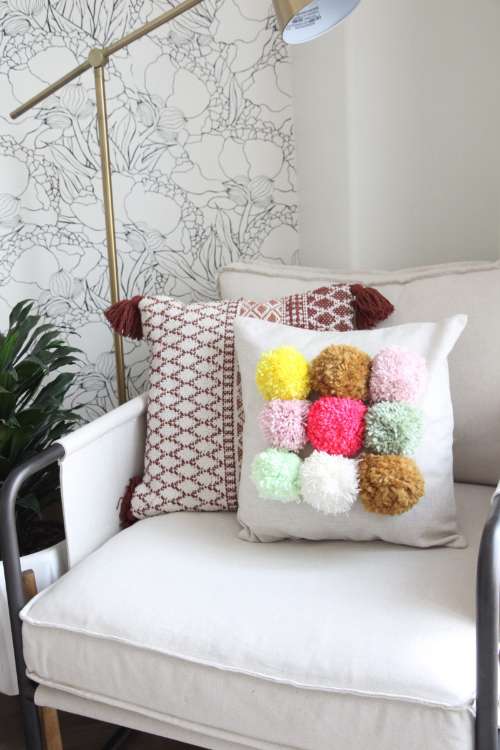 Fluffy DIY Pom Pom Pillow