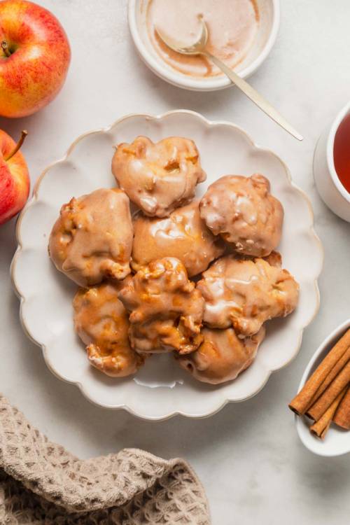 Apple Fritters With Cinnamon Glaze