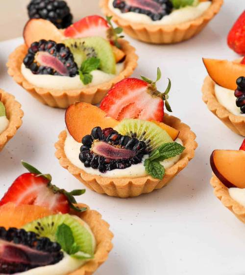 Mini Fruit Tarts with Pastry Cream Filling