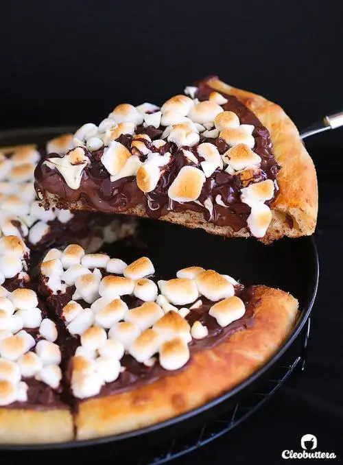 Sinful Chocolate Pizza
