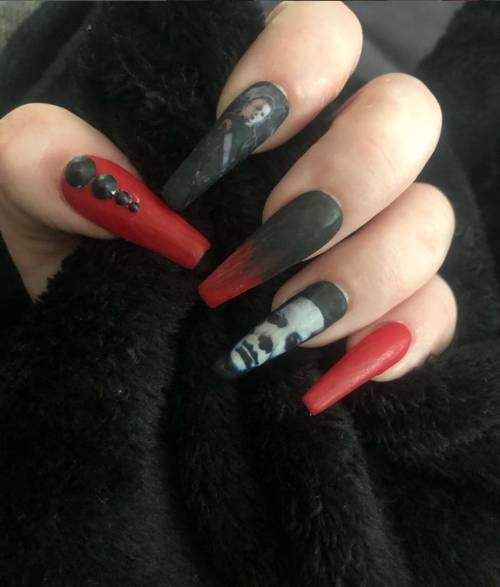 Michael Myers Halloween nails