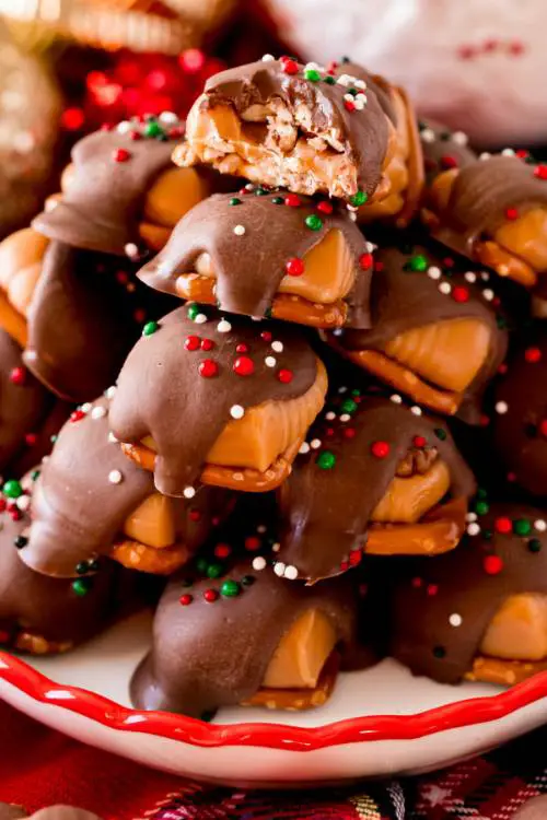 Caramel Pretzel Turtles