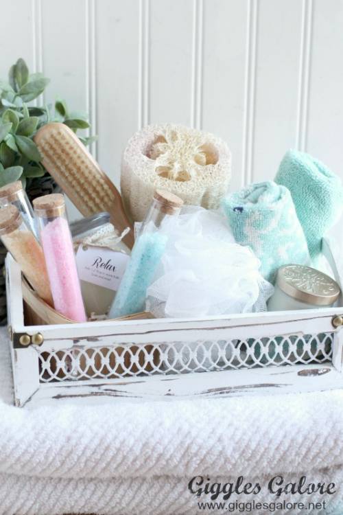 DIY Bath Salts & Spa Gift Basket