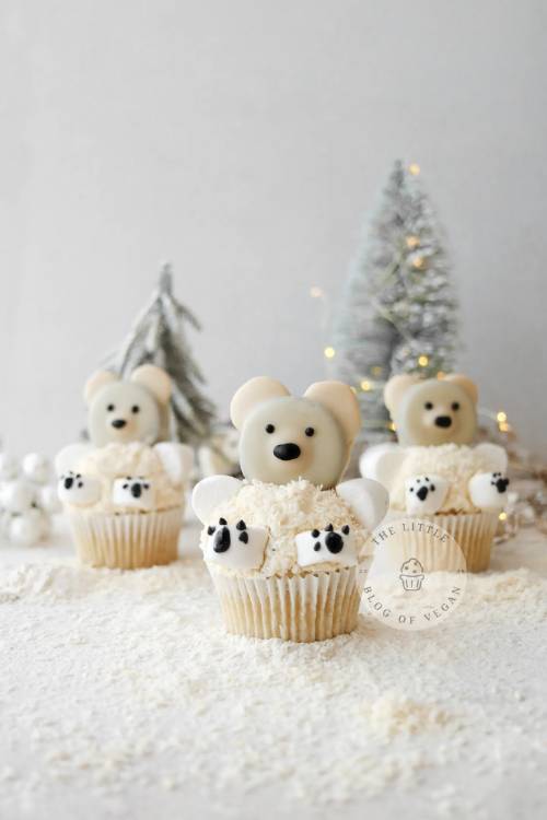 Easy Polar Bear Cupcakes
