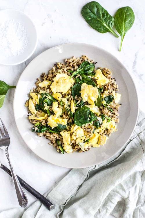 Brown Rice and Egg Breakfast Bowl with Spinach