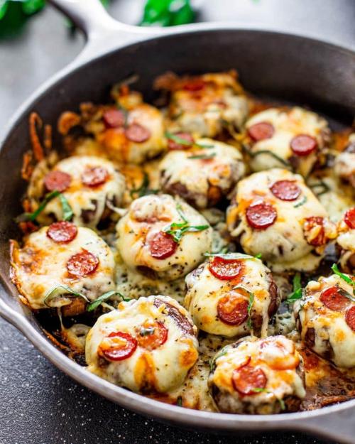 Pizza Stuffed Mushrooms