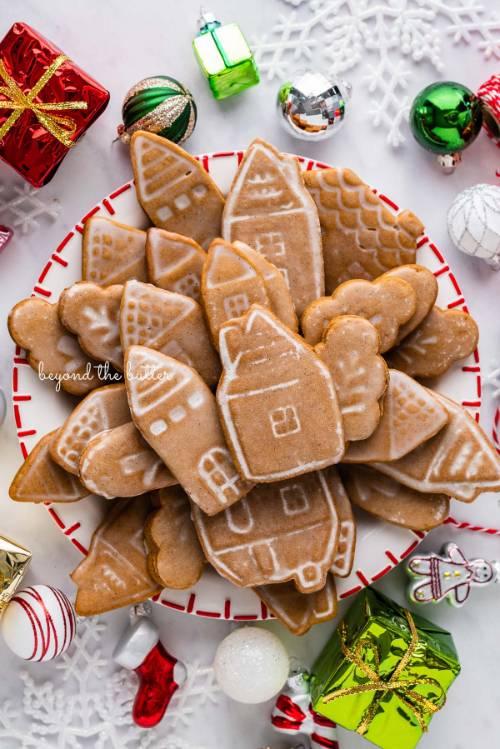 Soft and Chewy Gingerbread Cookies