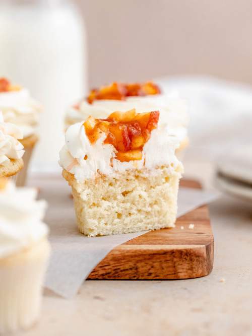 peach cupcakes